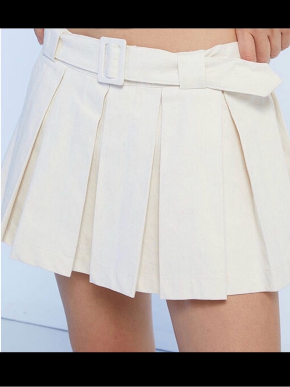 Pleated mini skirt size small cream belted academia